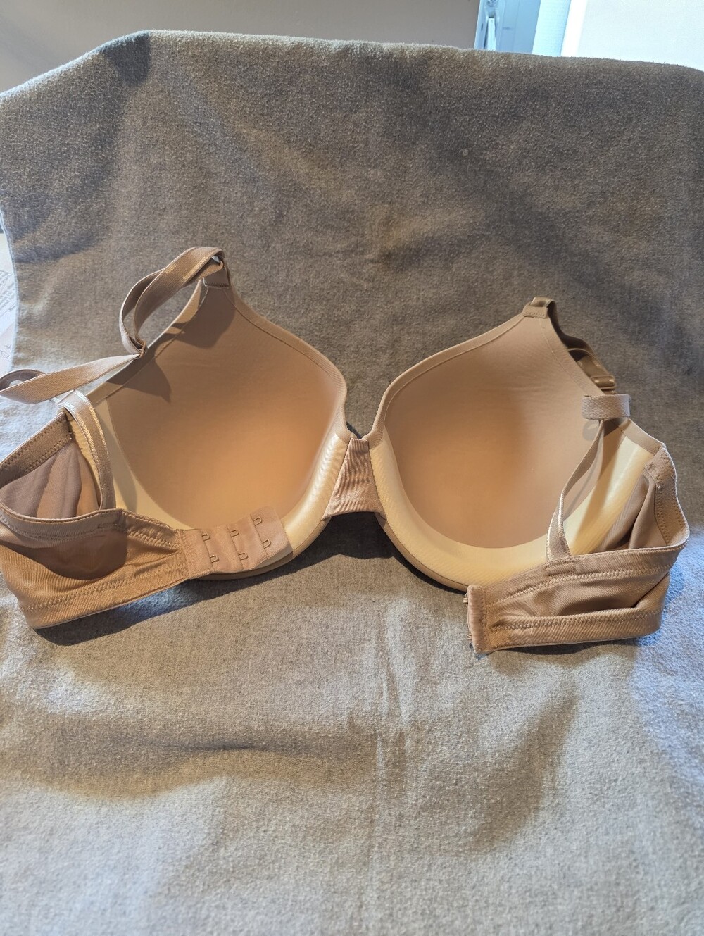 Warner's This Is Not A Bra Cushioned Underwire Bra 36C - Picture 4 of 5